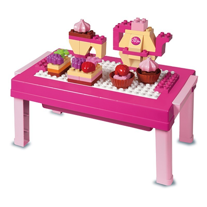 Строител за деца - маса с десерти